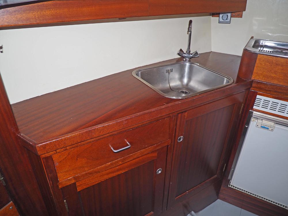 Cabin en avant, H&eacute;bergements